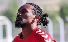 Sivasspor’da Moutoussamy kampa katıldı