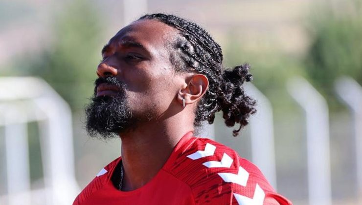 Sivasspor’da Moutoussamy kampa katıldı